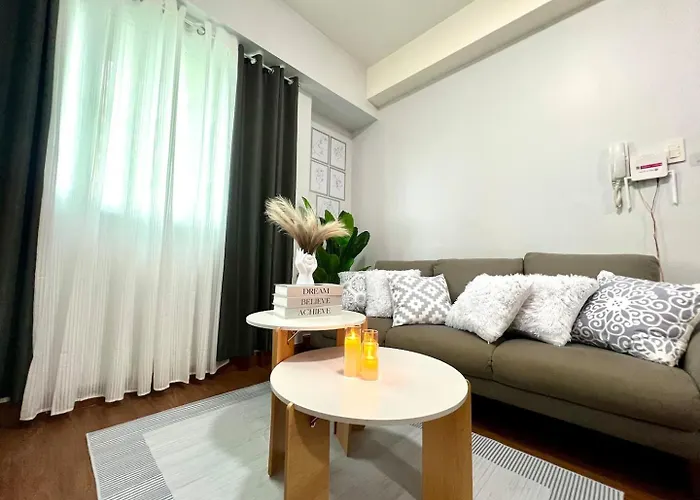 Staycation Pasay Near Airport & Mall Of 7a Hébergement de vacances *