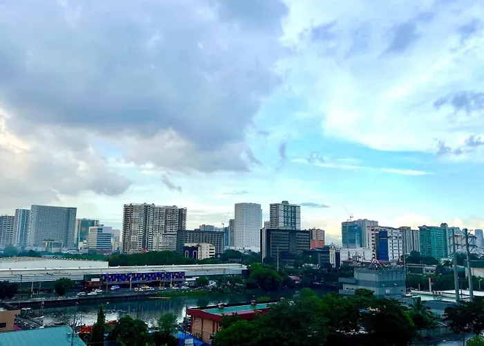 Staycation Pasay Near Airport & Mall Of 7a Hébergement de vacances Manille